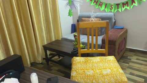 Isla  Chase online show from January 2, 2025, 5:29 pm