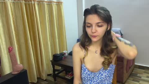 Isla  Chase online show from January 15, 2025, 5:26 pm