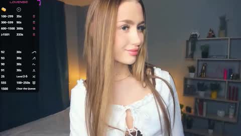 Snapshot of paulettelafevre chatting on January 5, 2026, 7:17 pm Eva online show from January 5, 2026, 7:17 pm