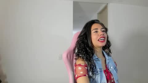 paulina online show from December 19, 2024, 8:34 pm