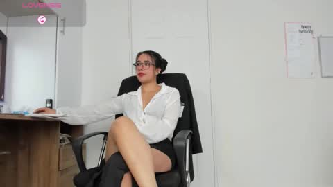 paulina online show from October 30, 2025, 6:41 pm