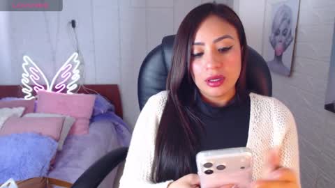 paulina online show from April 1, 2026, 5:10 pm