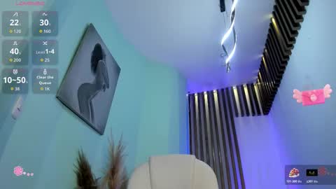 Paulina Belle online show from October 28, 2025, 3:25 pm