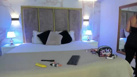 Paulina online show from November 29, 2025, 11:35 am