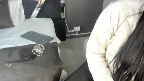 Snapshot of paulinaduarte_ chatting on April 18, 2026, 11:47 am Paulina online show from April 18, 2026, 11:47 am