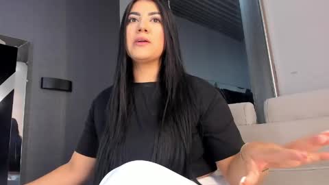 Snapshot of paulinaduarte_ chatting on May 25, 2026, 11:27 am Paulina online show from May 25, 2026, 11:27 am