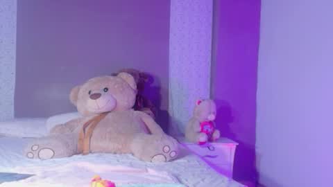 Snapshot of paulinawilliams chatting on February 7, 2026, 6:11 pm paulina online show from February 7, 2026, 6:11 pm