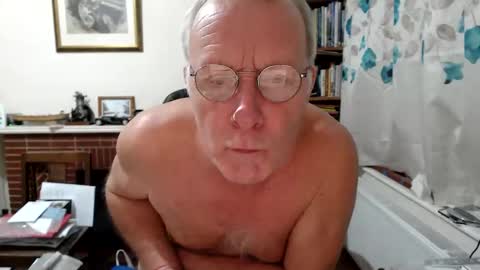 Snapshot of paull56r_ chatting on December 20, 2025, 4:52 am Hi Im Paul online show from December 20, 2025, 4:52 am