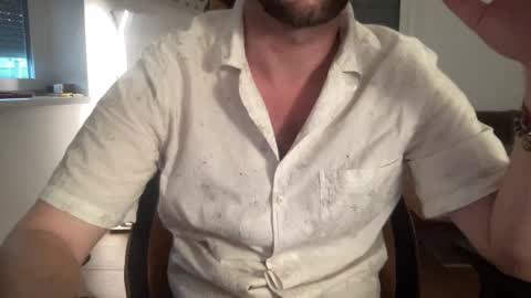 love bush online show from September 19, 2025, 4:51 pm