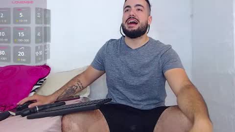 Snapshot of paulsprominence_25 chatting on September 21, 2025, 1:13 pm Paul Roman online show from September 21, 2025, 1:13 pm