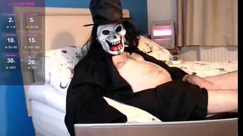 paulyandrew online show from October 31, 2025, 9:27 pm