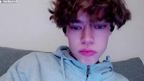 pawclaw online show from February 4, 2026, 12:27 am