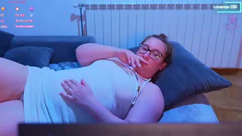 Snapshot of pawg_official chatting on June 14, 2026, 11:51 pm pawg_official online show from June 14, 2026, 11:51 pm