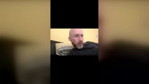 Snapshot of pc2334 chatting on April 7, 2026, 1:22 pm pc2334 online show from April 7, 2026, 1:22 pm