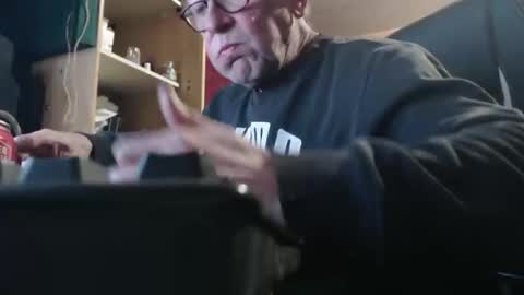 Snapshot of pc8474408 chatting on November 27, 2025, 4:47 am pc8474408 online show from November 27, 2025, 4:47 am