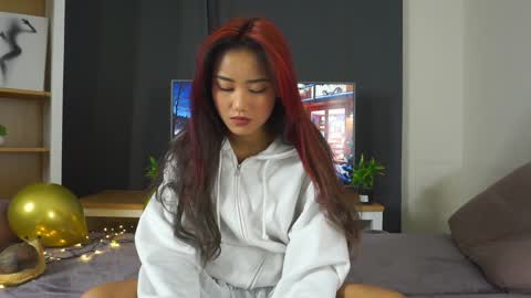 Snapshot of peacebenskin chatting on December 20, 2024, 3:42 pm Violetta online show from December 20, 2024, 3:42 pm