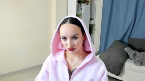 Snapshot of peacebenskin chatting on November 22, 2025, 8:02 am Violetta online show from November 22, 2025, 8:02 am