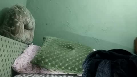 peacefulness93 online show from November 1, 2025, 4:03 am