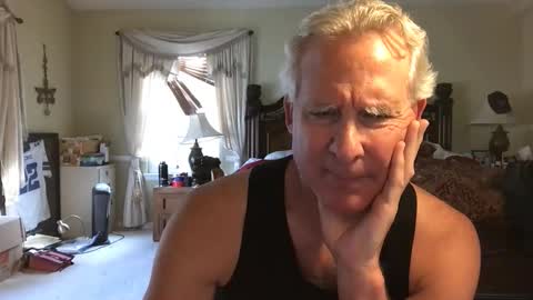 peacemakerone1 online show from November 6, 2025, 9:05 pm