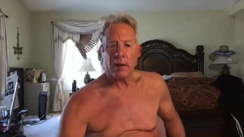 peacemakerone1 online show from April 19, 2026, 6:10 pm