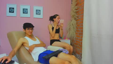 peach tyron online show from December 10, 2024, 1:00 pm