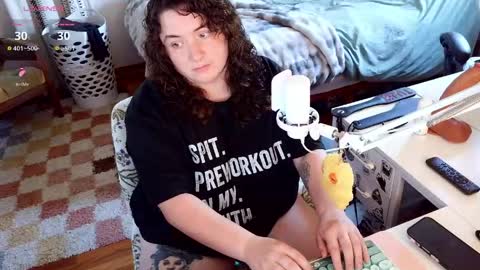 Peach Bandit online show from April 23, 2026, 12:51 pm