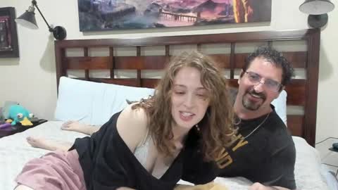 Snapshot of peaches_and_cupcake chatting on September 27, 2025, 2:49 am Peaches Cupcake Rachel and Bryce online show from September 27, 2025, 2:49 am