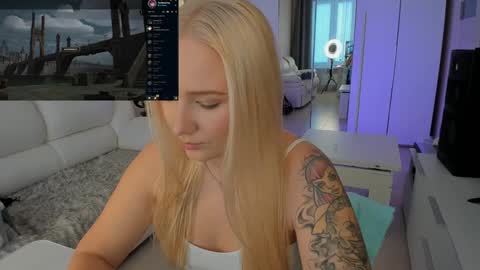 peachju1cy online show from December 27, 2024, 6:35 am