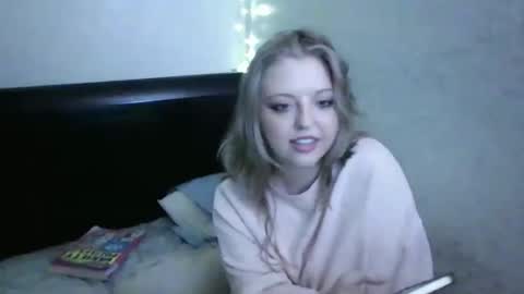 PeachRitual online show from December 4, 2025, 1:15 am