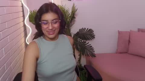 peachy_tay online show from November 27, 2025, 12:07 pm