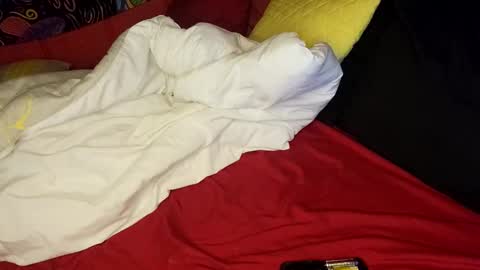 Snapshot of peachycream2017 chatting on February 19, 2025, 9:03 pm Peachycream2017 online show from February 19, 2025, 9:03 pm