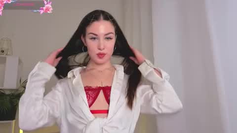 Chloe online show from October 11, 2025, 2:04 pm