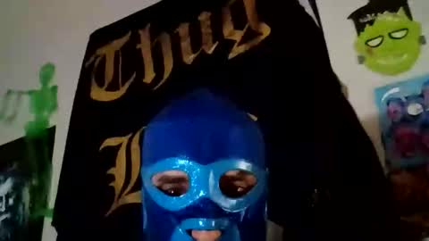 peacockman92951 online show from April 24, 2026, 7:22 am