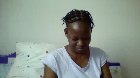 peacockxx online show from September 17, 2025, 9:55 am