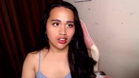 Snapshot of peakaboo_xx chatting on March 18, 2026, 11:13 am Angel Creamdensada online show from March 18, 2026, 11:13 am