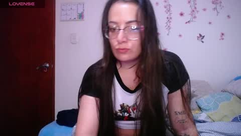 Snapshot of pearl_3 chatting on March 27, 2026, 4:29 am Pearl online show from March 27, 2026, 4:29 am
