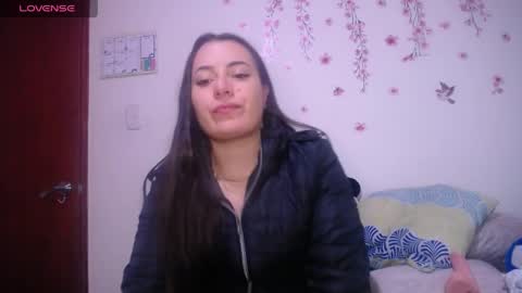 Snapshot of pearl_3 chatting on April 1, 2026, 1:39 am Pearl online show from April 1, 2026, 1:39 am