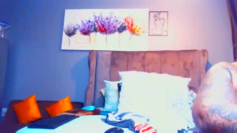 Pearl online show from December 22, 2025, 6:38 pm