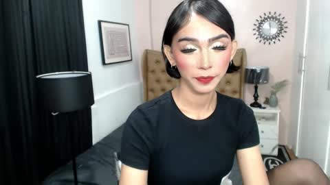 Snapshot of pearlmoore chatting on March 5, 2025, 4:57 pm Pearl online show from March 5, 2025, 4:57 pm