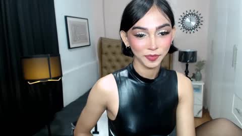 Snapshot of pearlmoore chatting on March 12, 2025, 10:50 pm Pearl online show from March 12, 2025, 10:50 pm