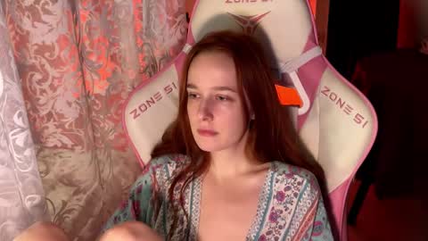 Adelina online show from September 25, 2025, 10:46 pm