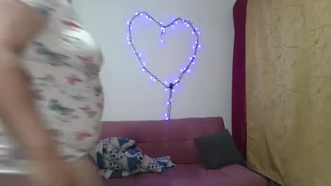 pecadodulce online show from December 19, 2024, 3:51 am