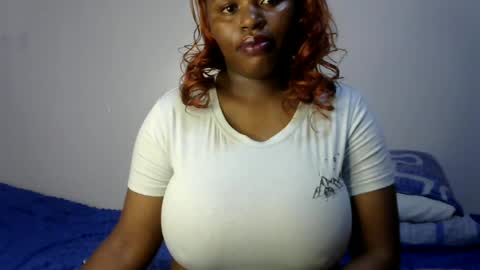 Snapshot of peekyshams chatting on July 2, 2026, 5:35 am peekyshams online show from July 2, 2026, 5:35 am