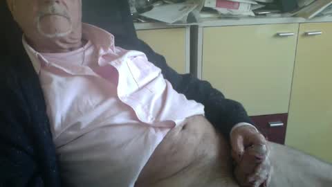 Snapshot of pegaso1000 chatting on February 15, 2025, 8:33 am pegaso1000 online show from February 15, 2025, 8:33 am