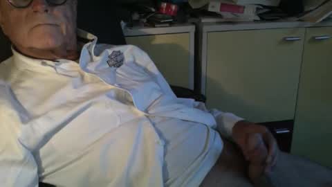 Snapshot of pegaso1000 chatting on November 4, 2025, 3:33 pm pegaso1000 online show from November 4, 2025, 3:33 pm