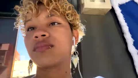 peggy-funn online show from January 15, 2025, 2:13 pm