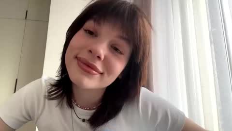 Lolly online show from November 19, 2025, 9:31 am