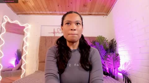 penelope online show from January 10, 2025, 9:44 am