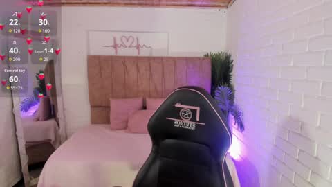 penelope online show from September 24, 2025, 4:05 am