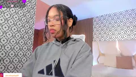 Snapshot of penelope_tay chatting on February 5, 2026, 3:22 am penelope online show from February 5, 2026, 3:22 am